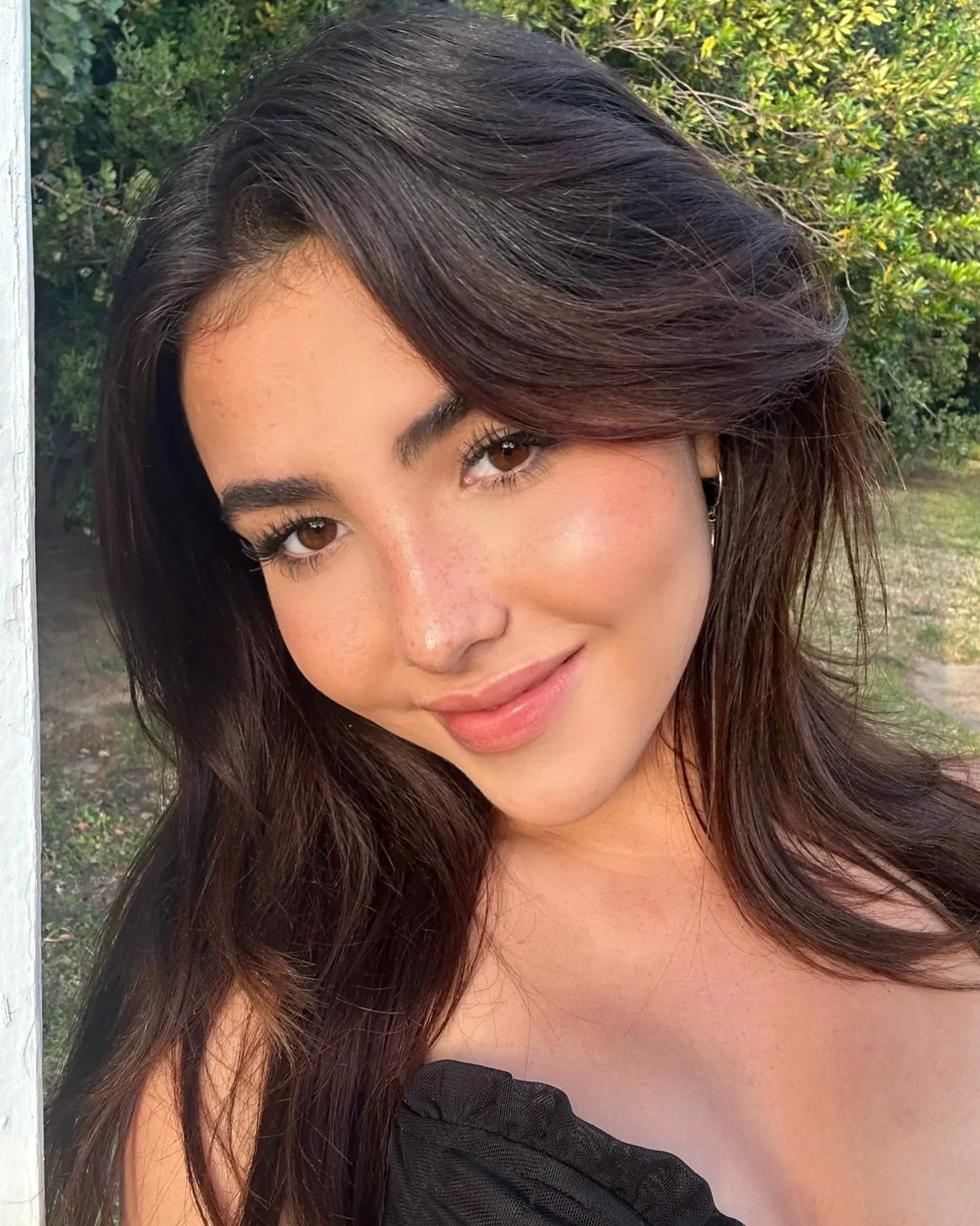 Andrea Botez - andrea-botez-hot-29.webp